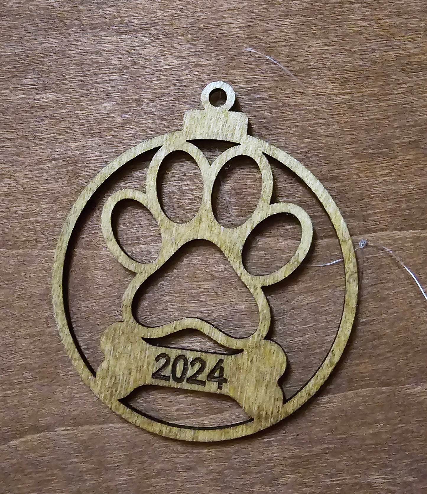 Paw Ornament w/ 2024 Engraving